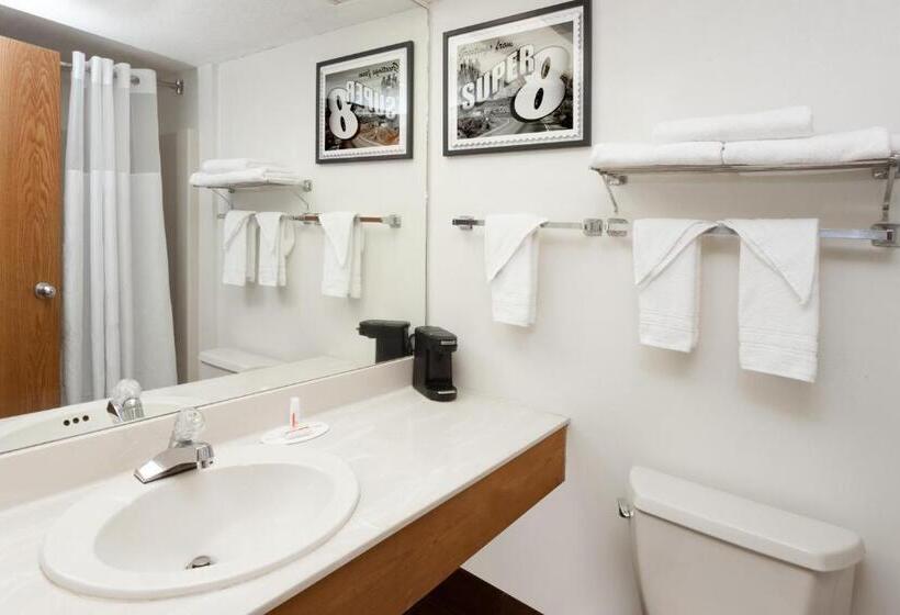 غرفة قياسية سرير كينج, Super 8 By Wyndham Stevensville St Joseph