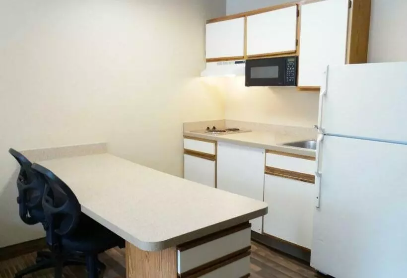 スイート, Mainstay Suites Raleigh North
