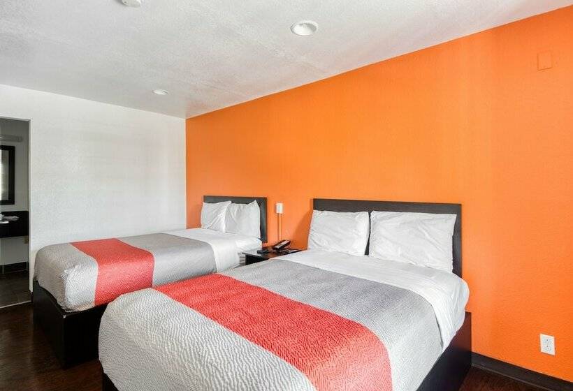 ２ダブルベッドのスタンダードルーム, OYO Hotel Baton Rouge East I-12