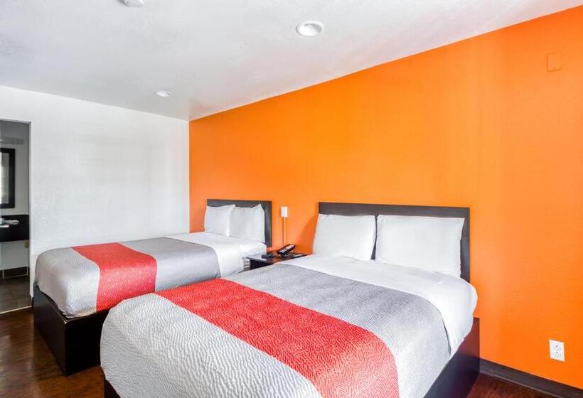 带2个双人床的标准工作室, OYO Hotel Baton Rouge East I-12