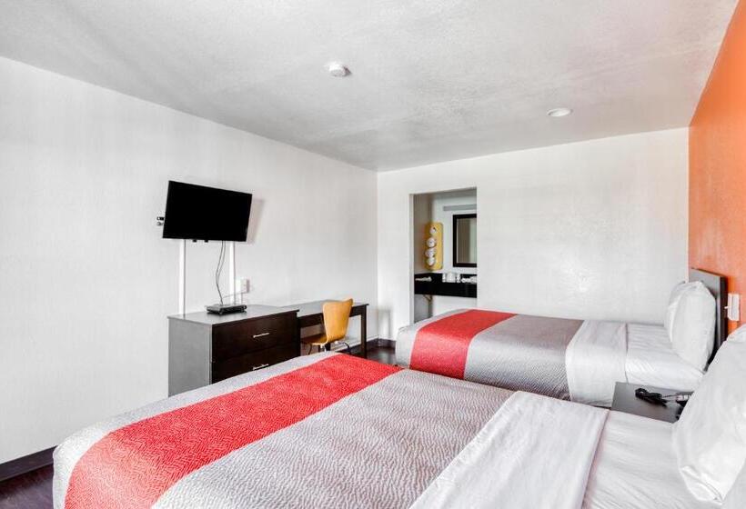 ２ダブルベッドのスタンダードルーム, OYO Hotel Baton Rouge East I-12