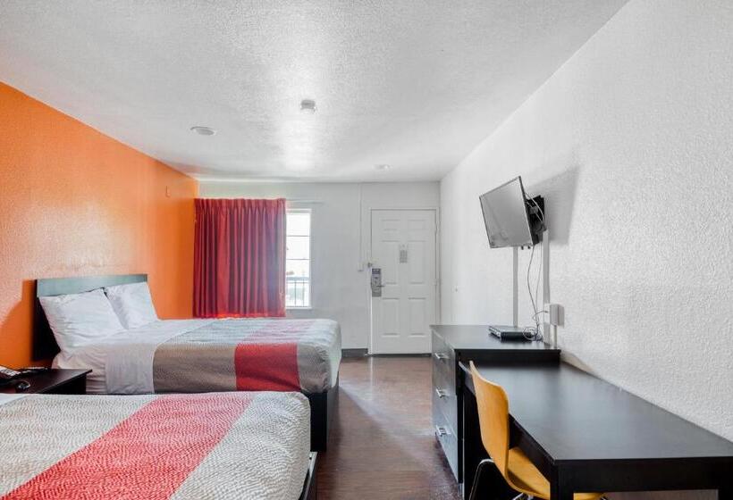 ２ダブルベッドのスタンダードルーム, OYO Hotel Baton Rouge East I-12