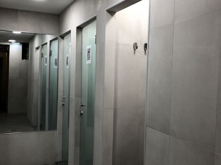 اتاق عادی با تخت دوبل, Vistas De Lisboa Hostel