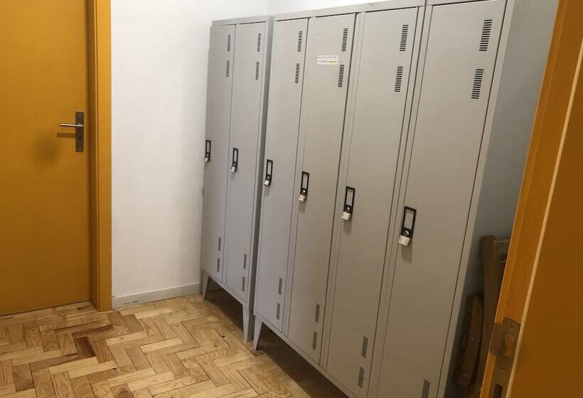 تختخواب در اتاق مشترک, Vistas De Lisboa Hostel
