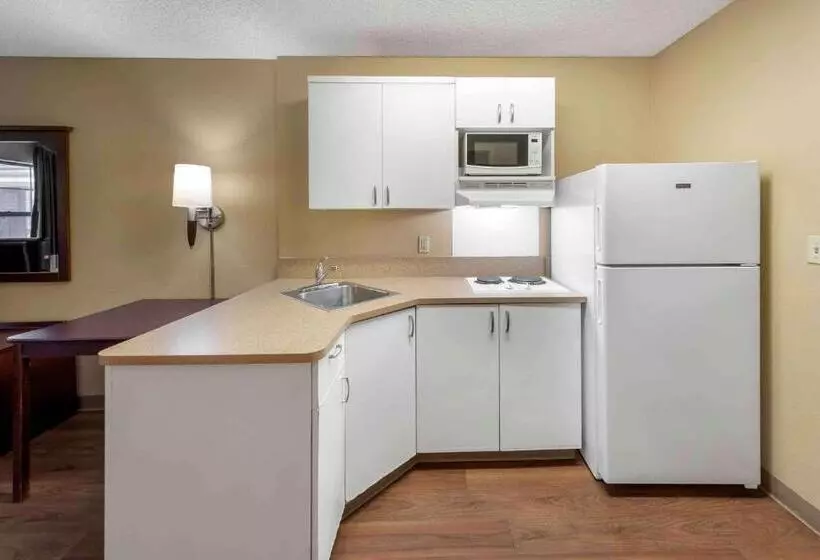 キングサイドベッドのスタンダードワンルーム, Extended Stay America Suites  Orange County  Anaheim Convention Center