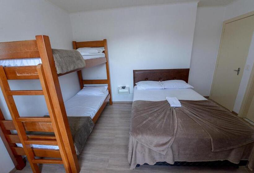 スタンダード４人部屋, Pousada Acacia Negra