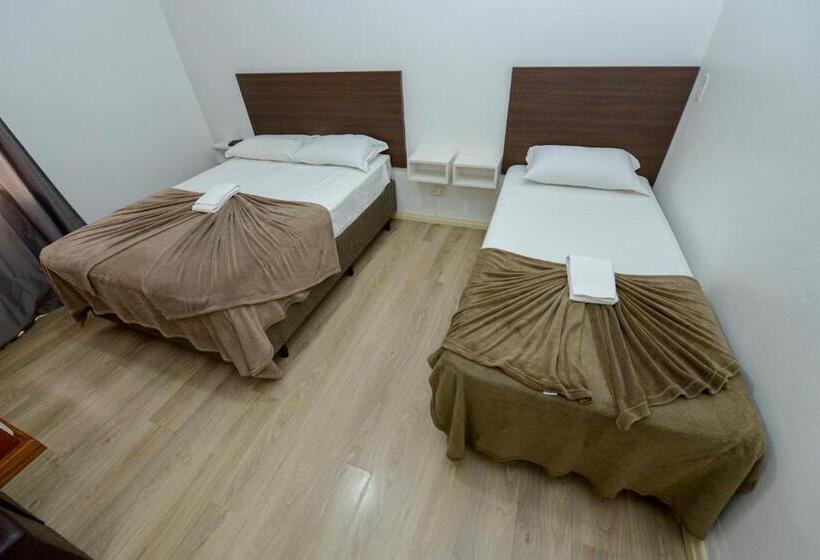 スタンダードトリプルルーム, Pousada Acacia Negra