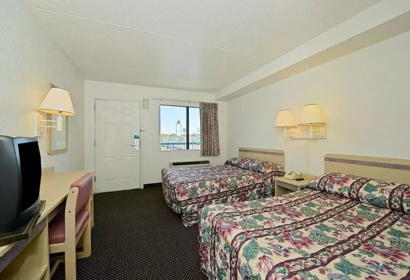 ２ダブルベッドのスタンダードルーム, Americas Best Value Inn Battle Creek
