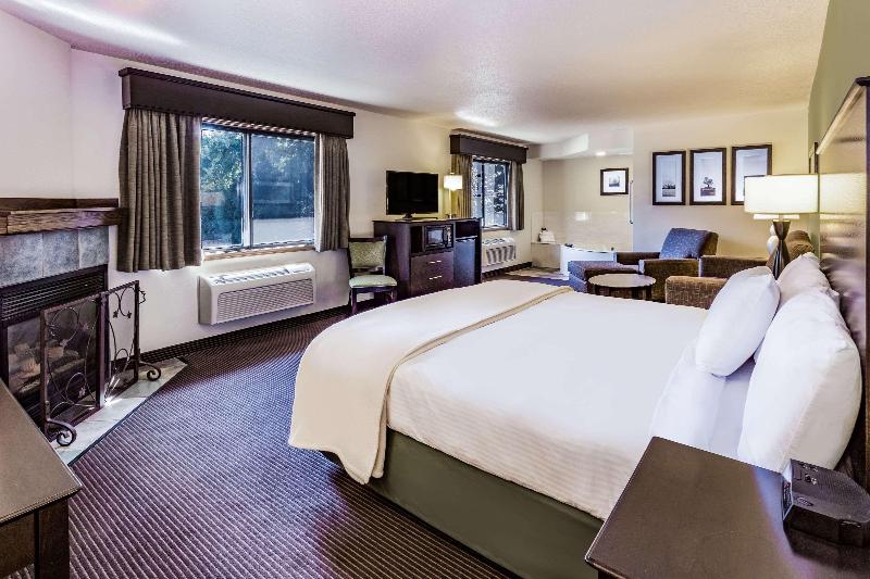 Люкс Премиум, Americinn By Wyndham Hampton