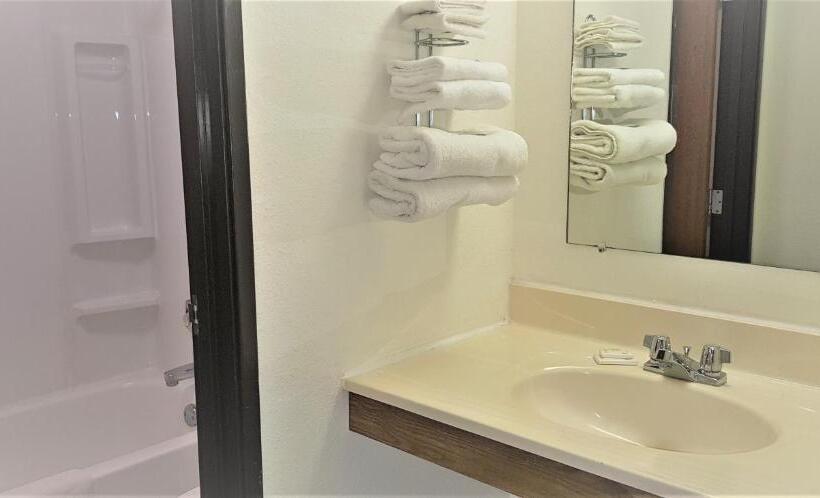 标准间, Amerivu Inn & Suites Avon