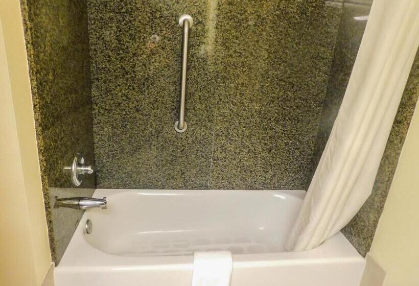 جناح سرير كينج, Days Inn & Suites By Wyndham Pocahontas