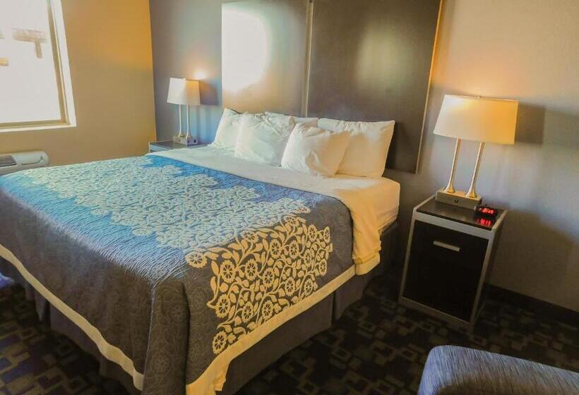 장애인을 위한 킹사이즈 침대 스탠다드 룸, Days Inn & Suites By Wyndham Pocahontas
