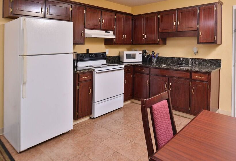 Family Suite, Douglas Inn & Suites