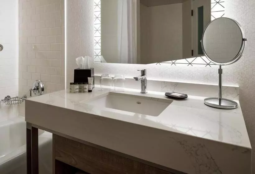 اتاق استاندارد با 2 تخت دوبل, Sheraton Duluth