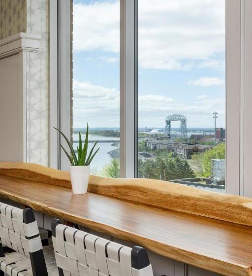 俱乐部套间, Sheraton Duluth