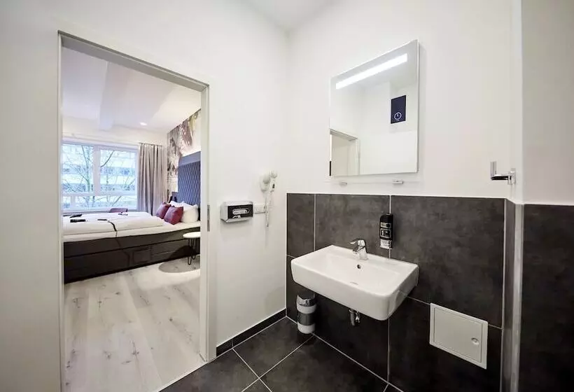 Standard-huone, Smarty Cologne Dom Hotel   Boardinghouse   Kontaktloser Self Check In