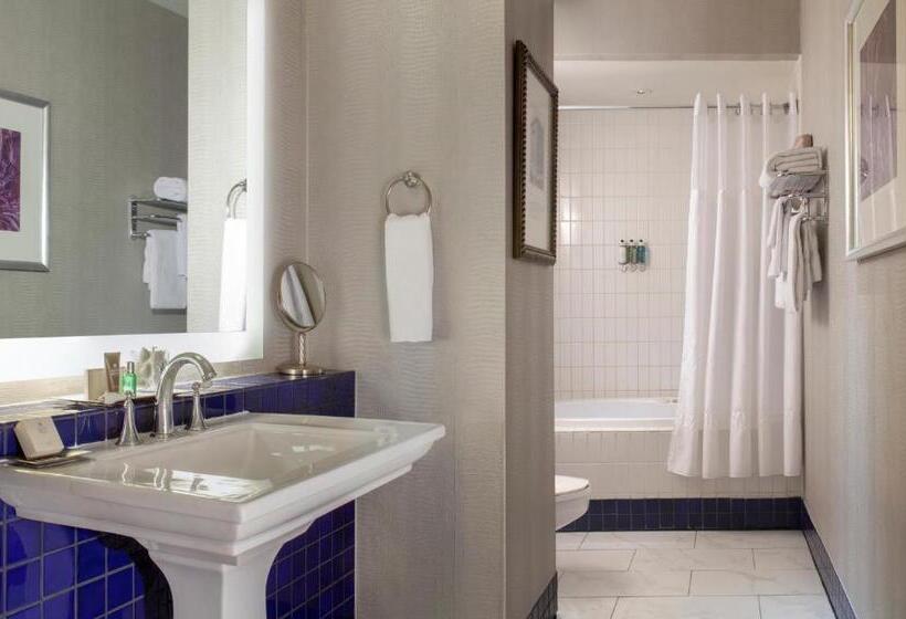 スイート, The Ashton