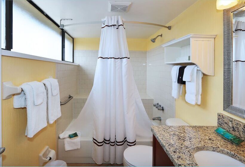 شقة غرفتين, Tropic Sun Towers