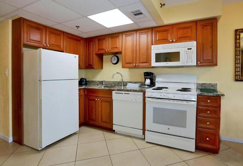 شقة غرفتين, Tropic Sun Towers