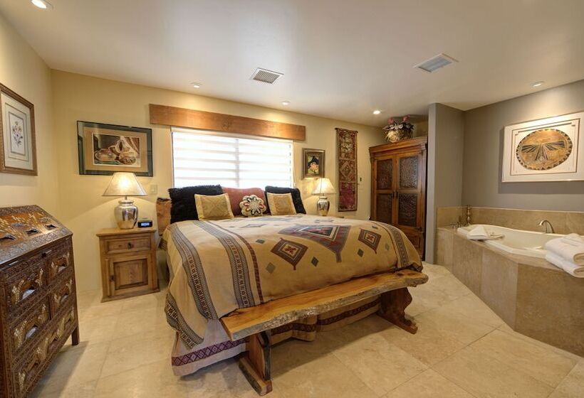 سوییت با چشمانداز کوه, A Sunset Chateau