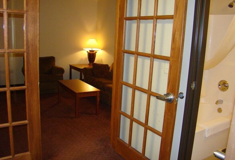 جناح, Americinn By Wyndham Kewanee