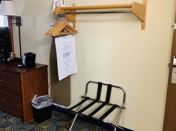 غرفة ديلوكس, Americinn By Wyndham Kewanee