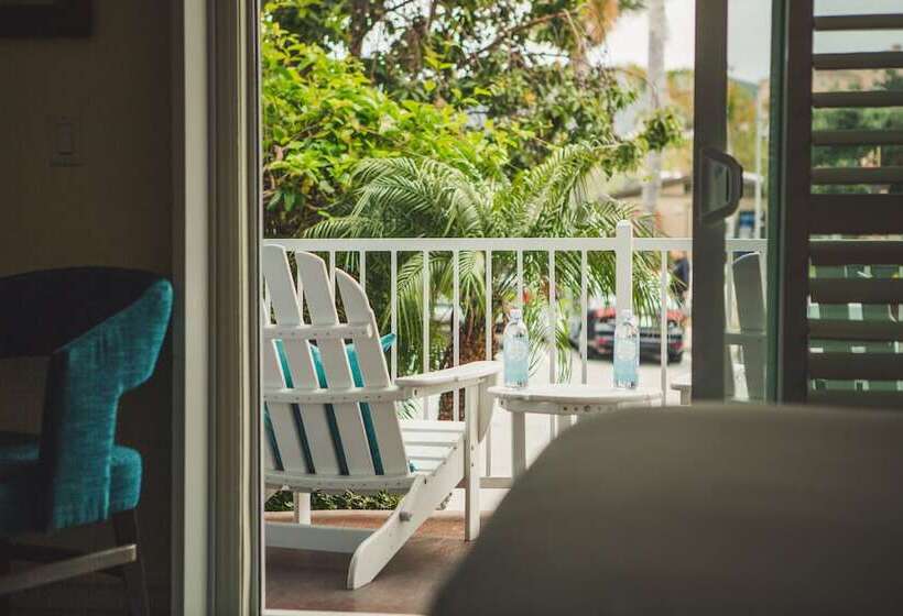 סוויטה, Avila Lighthouse Suites