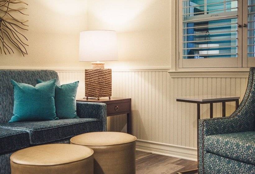 סוויטה, Avila Lighthouse Suites