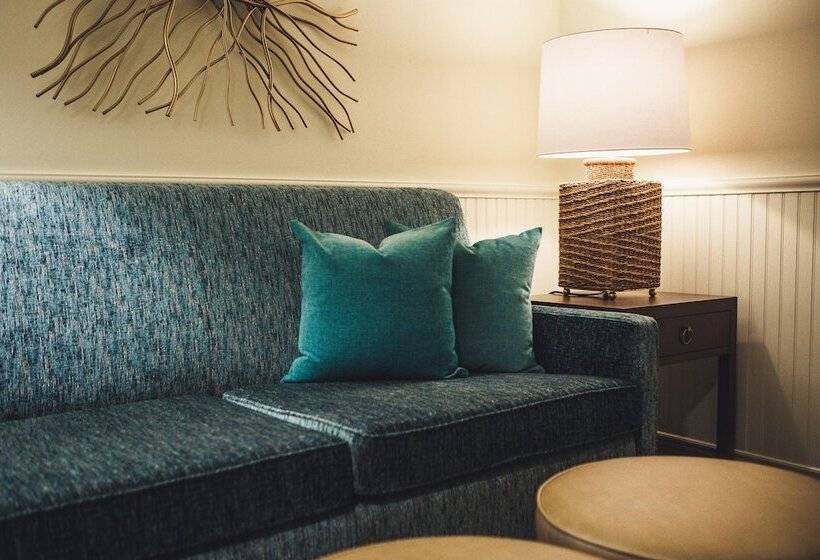 جناح, Avila Lighthouse Suites