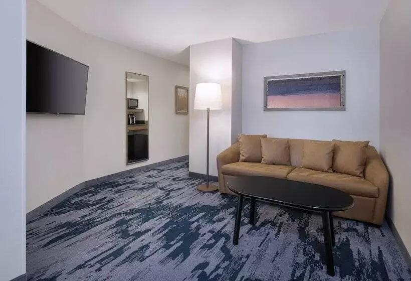 エクゼクティブスイート, Fairfield Inn & Suites Denton