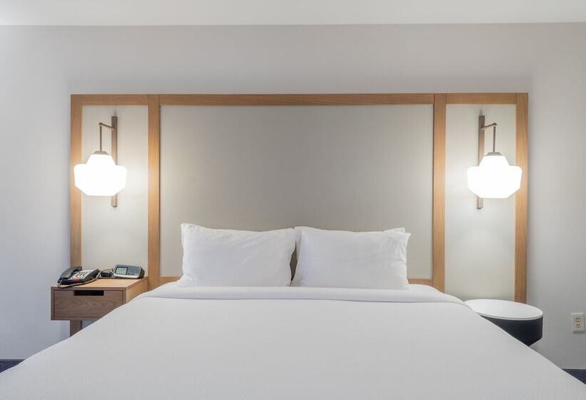 行政套房, Fairfield Inn & Suites Denton