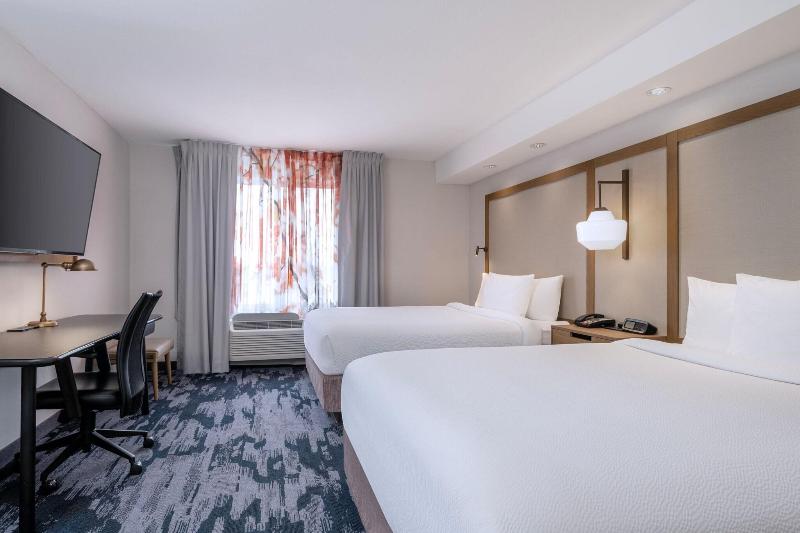 行政套房, Fairfield Inn & Suites Denton