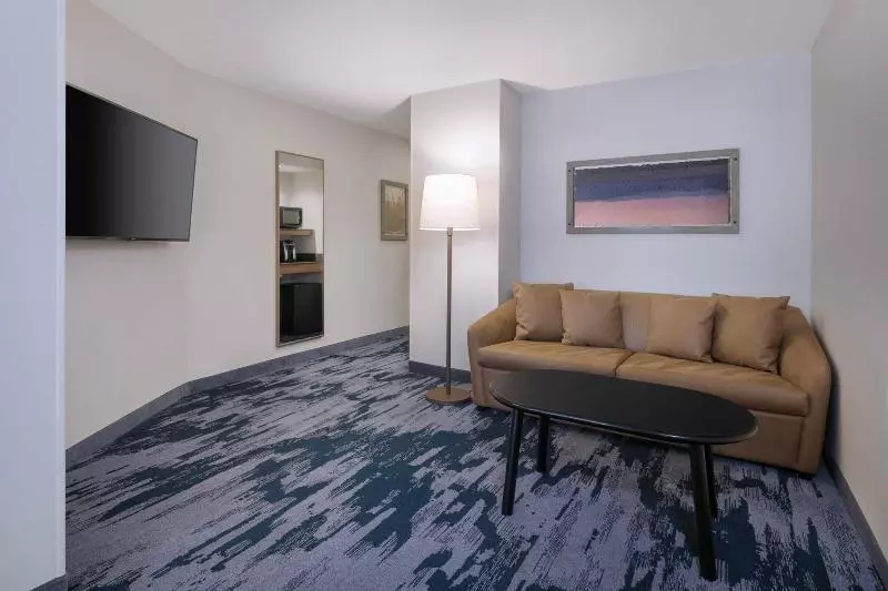 キングサイズベッドのエクゼクティブ, Fairfield Inn & Suites Denton