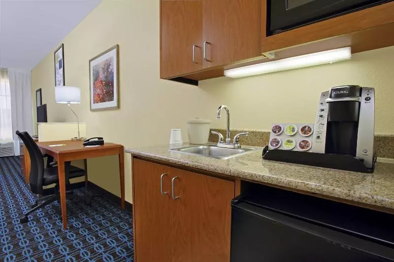 Standard-huone King-vuode, Fairfield Inn & Suites By Marriott Fairfield Napa Valley Area