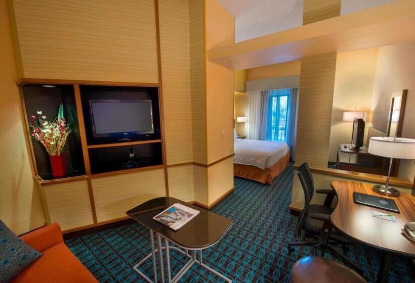 스탠다드 스튜디오 킹침대, Fairfield Inn And Suites By Marriott Tifton