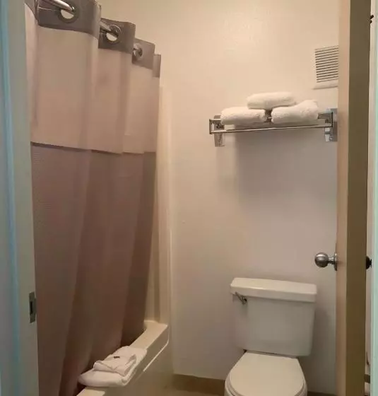 キングサイズベッドのデラックスルーム, Motel 6 Yakima, Wa   Downtown