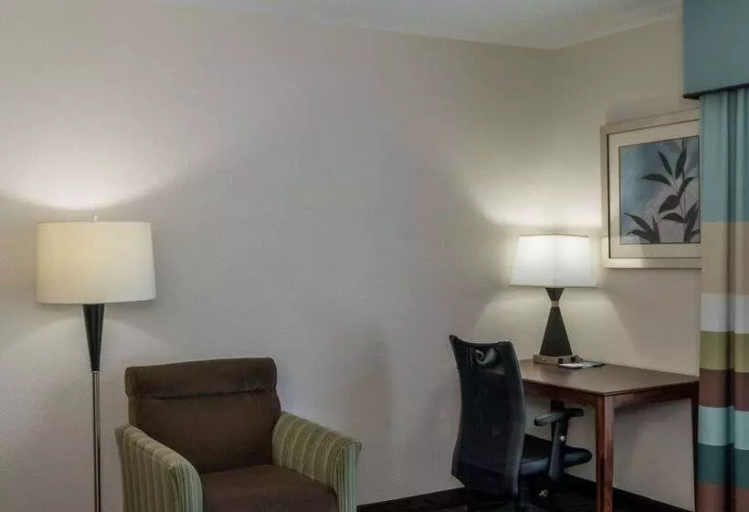 スタンダードルーム, Hampton Inn Dahlgren