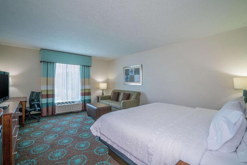غرفة قياسية سرير كينج, Hampton Inn Dahlgren