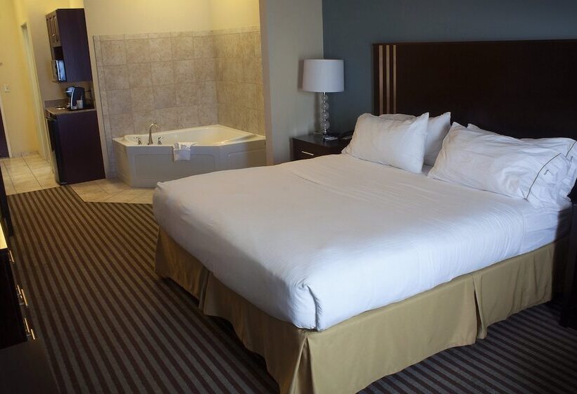 Люкс, Holiday Inn Express & Suites Youngstown West   Austintown By Ihg