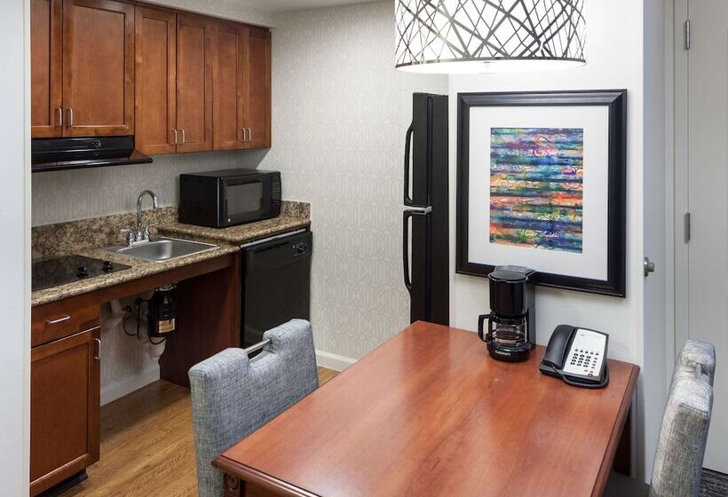 جناح, Homewood Suites By Hilton Denton