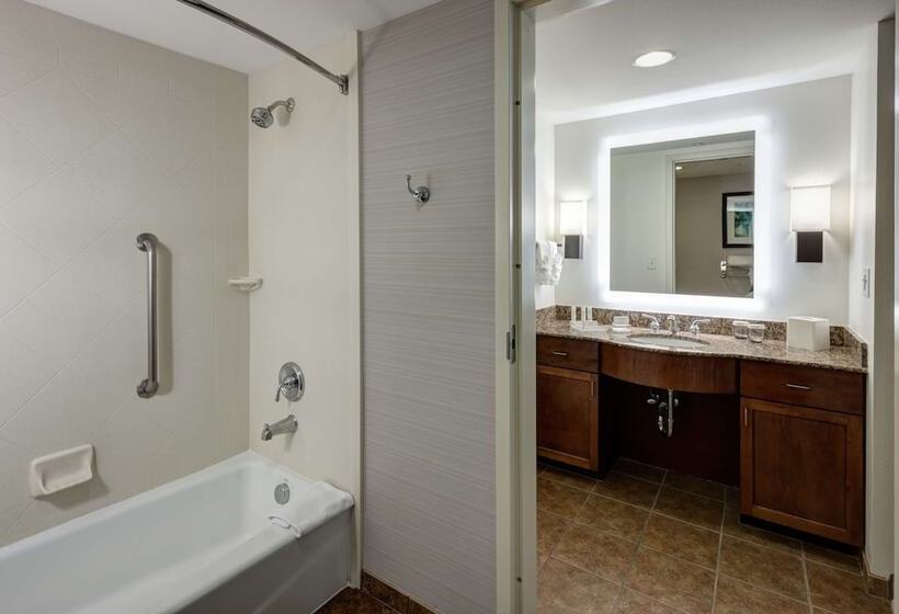 غرفة قياسية لذوى الاحتياجات الخاصة, Homewood Suites By Hilton Denton