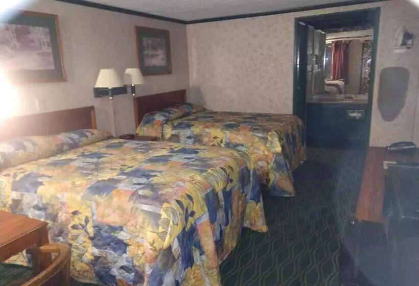 ２ダブルベッドのスタンダードルーム, Kensington Inn   Howell