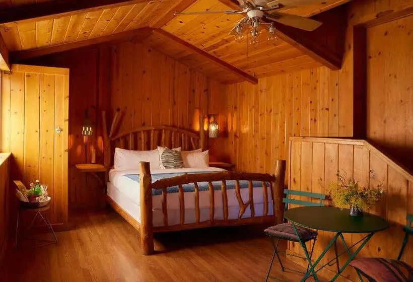 Talo 1 Makuuhuone, Ojai Rancho Inn