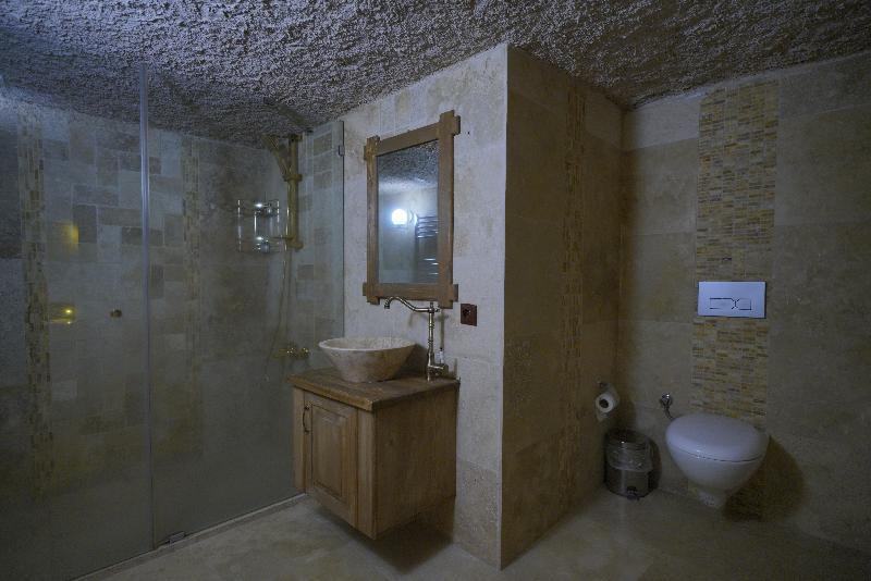 غرفة قياسية, Santiago