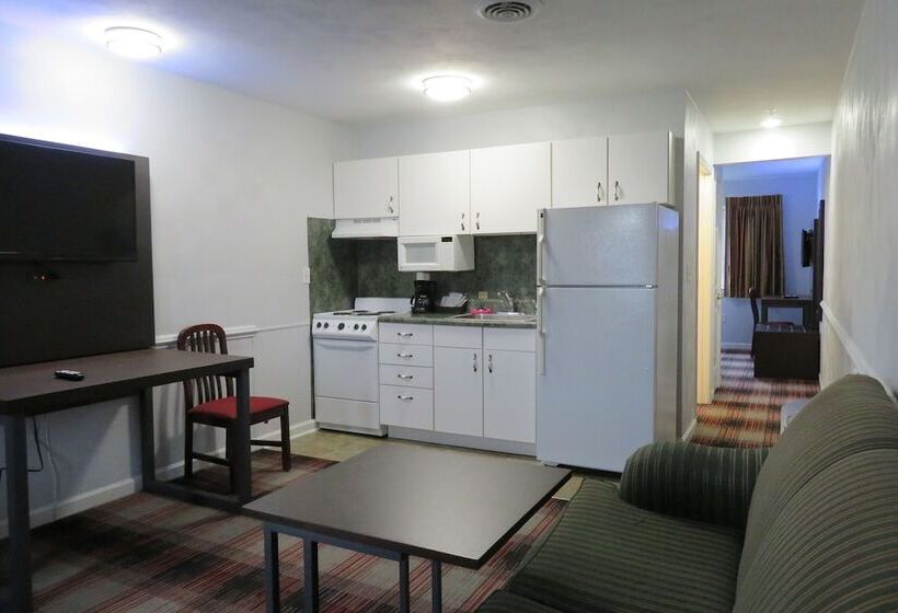 套房, Luxbury Inn & Suites