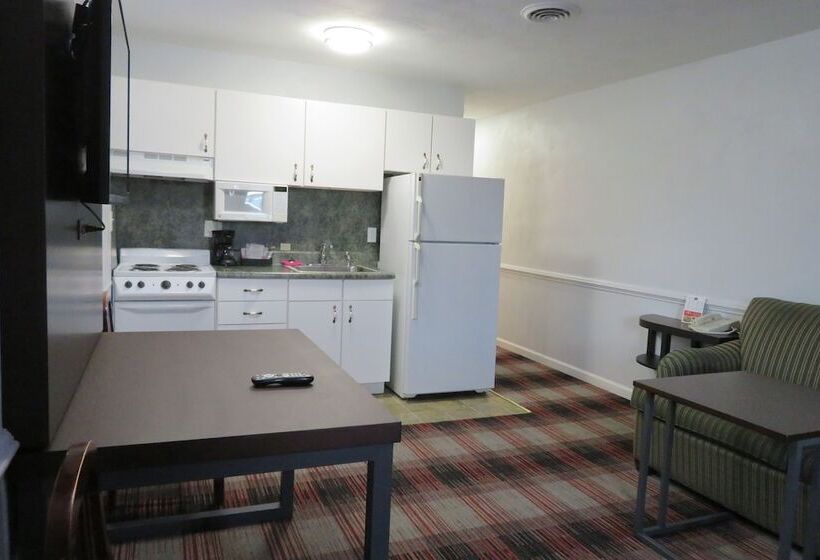 جناح, Luxbury Inn & Suites