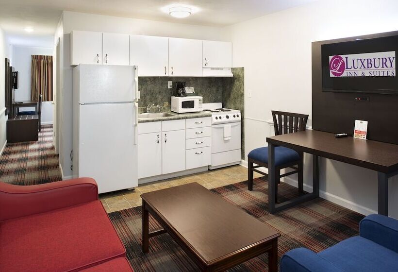 جناح, Luxbury Inn & Suites