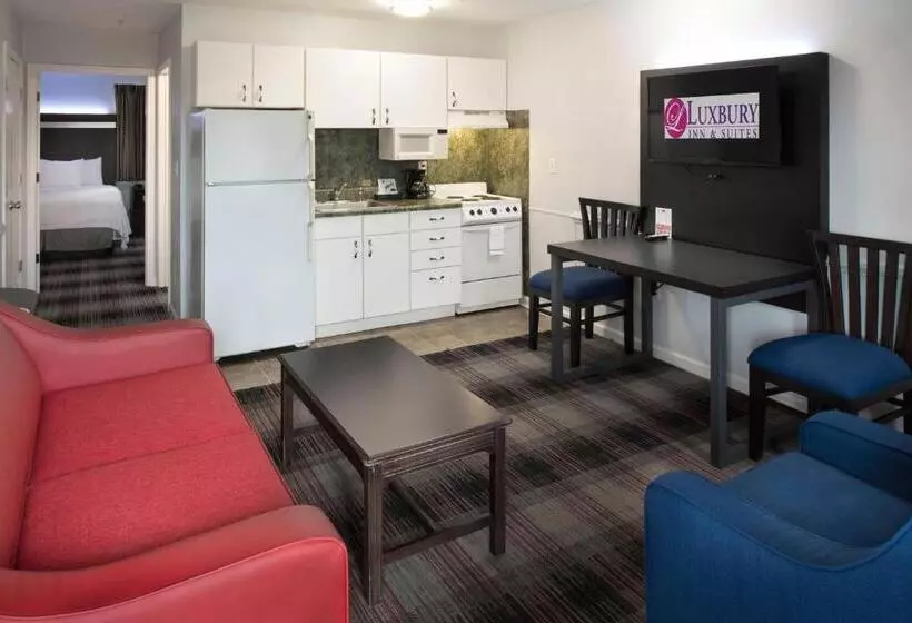 スイート, Luxbury Inn & Suites