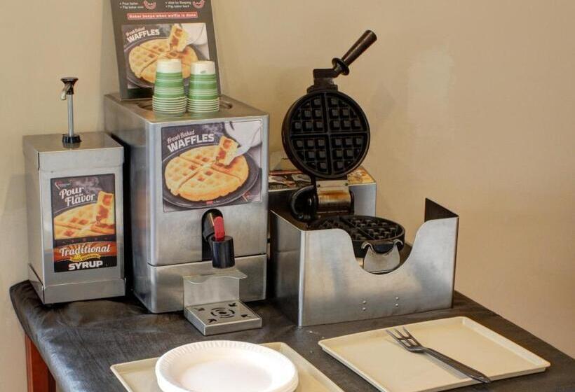 套房, Luxbury Inn & Suites