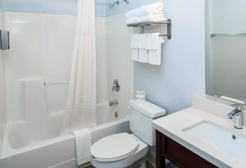 デラックススイート, Luxbury Inn & Suites